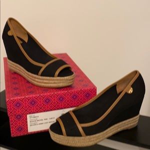 Tory Burch Majorca Wedge 8.5 M
